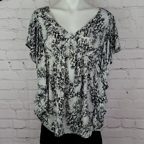 KORI America Animal Print Top/Blouse Size Small - Picture 1 of 7